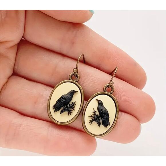Black Crow Earrings Brass Finishing Oval Goth Grunge Retro Gothic Bird - Picture 4 of 7